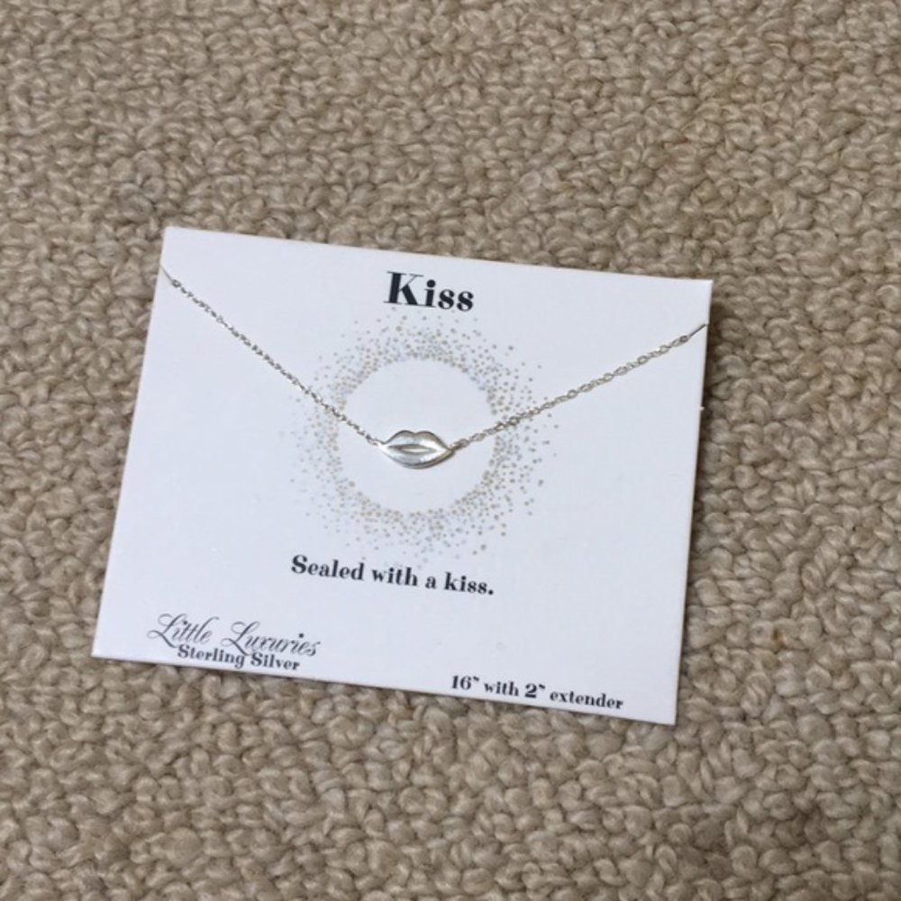 NWT Sterling Silver “Kiss” Necklace